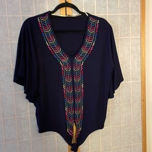 Democracy Embroidered Short Sleeve Top with  Ties Size L. Dark Navy Blue